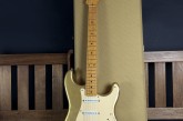 Fender Custom Shop 1955 Stratocaster Relic HLE Gold-15.jpg